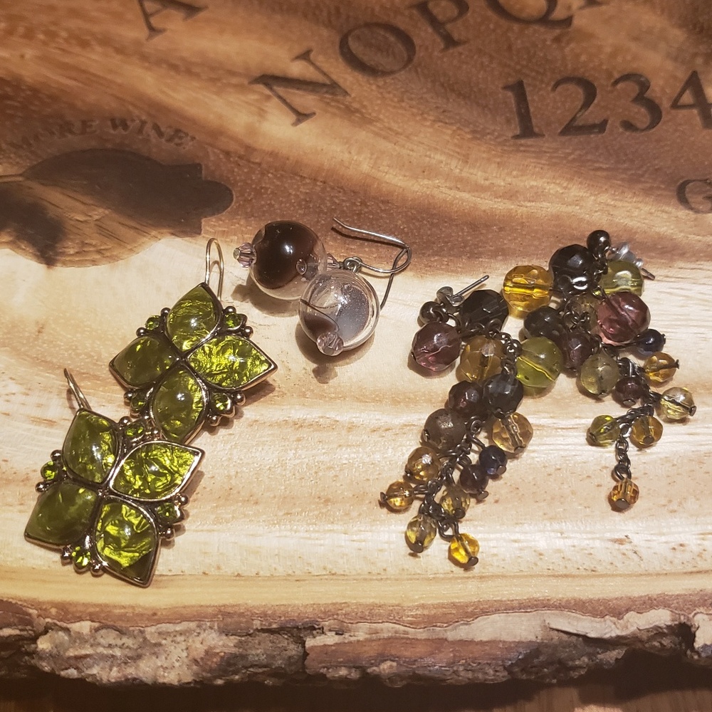 Costume earrings. Set of 3